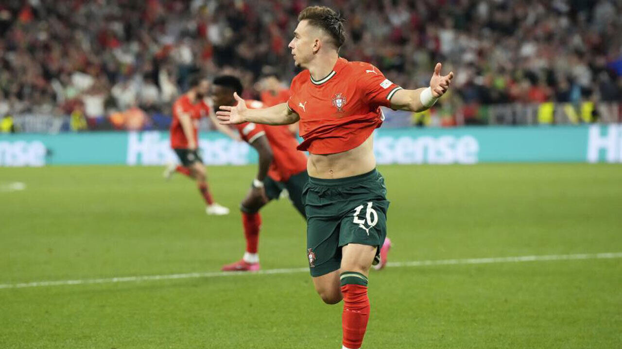 Francisco Conceição festeja golo contra a Alemanha em Munique