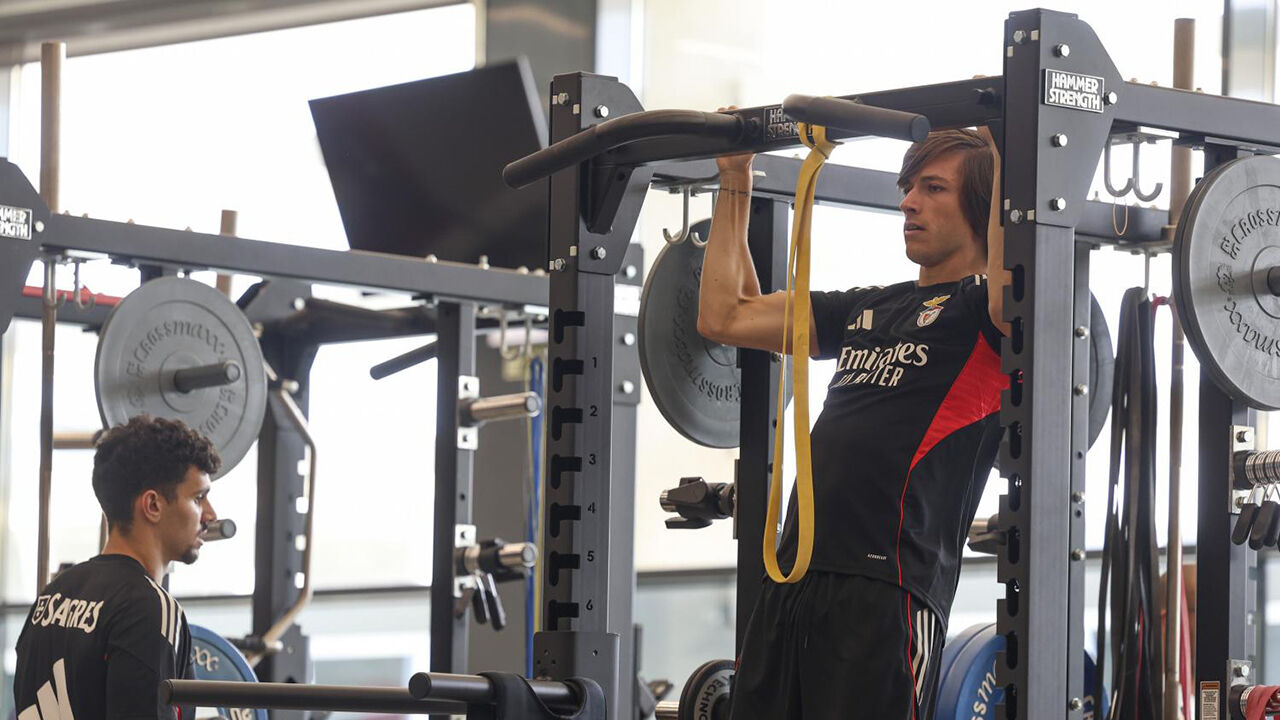 Carreras treina no Seixal após acordo para Madrid