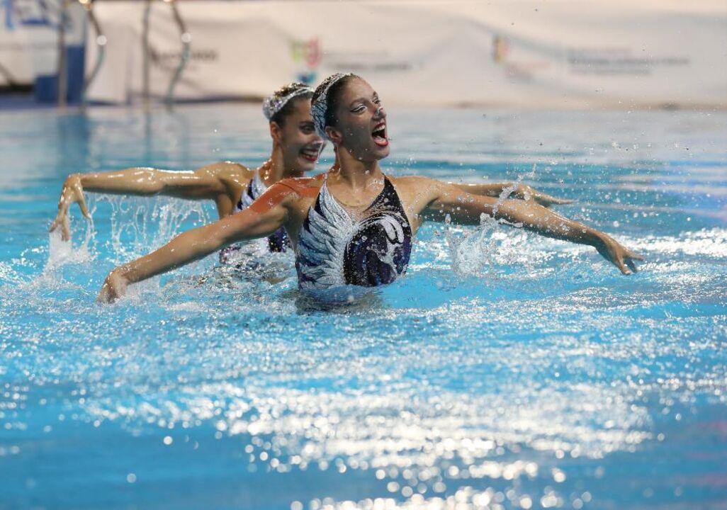 Irmãs Alexandri querem inspirar países como Portugal na natação artística