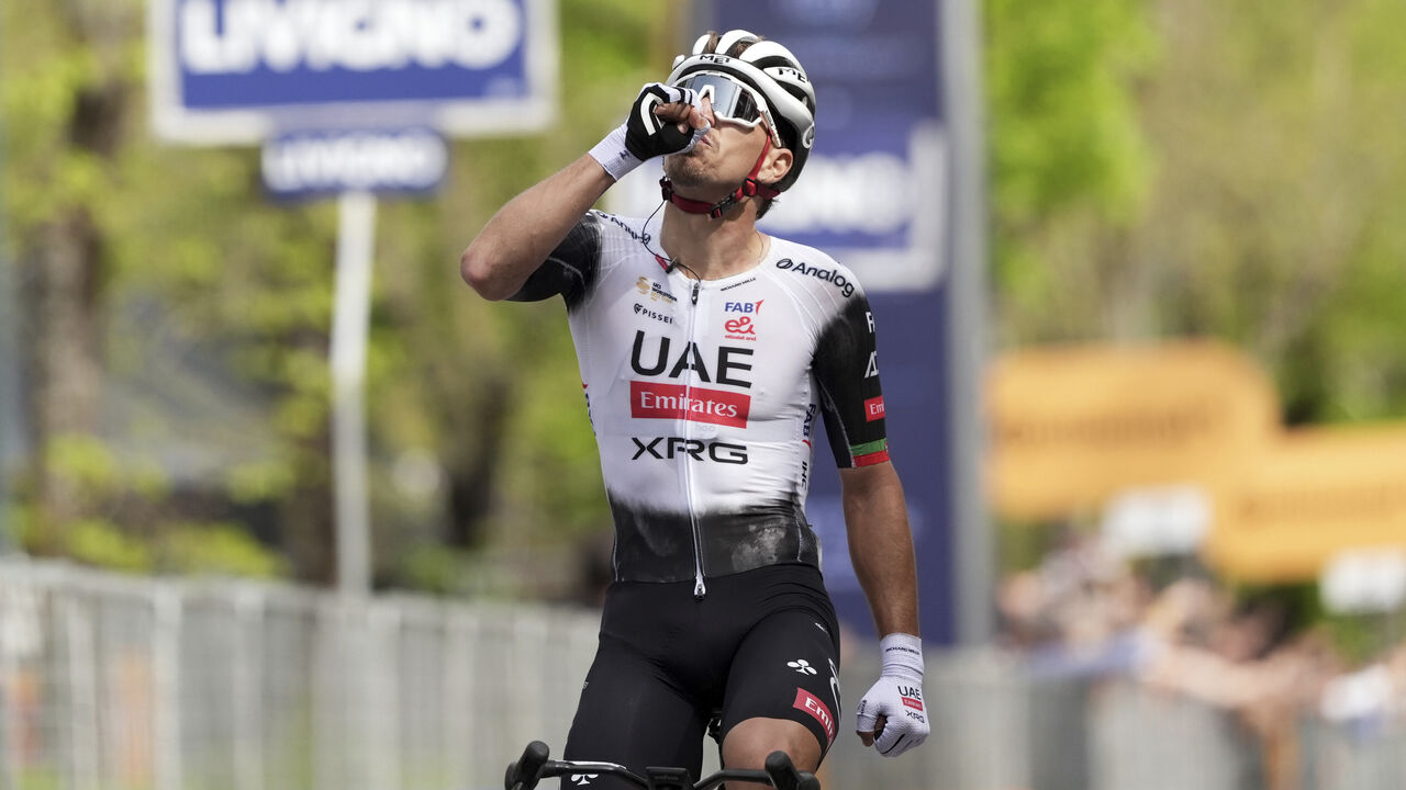 Rui Oliveira mantém o quarto lugar na Volta à Eslovénia, liderada por Fabio Christen
