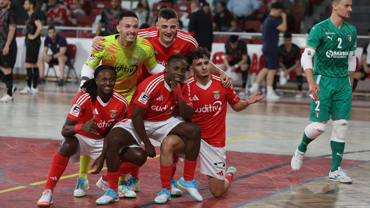 Benfica goleia e carimba final após vitória sobre o Sp. Braga