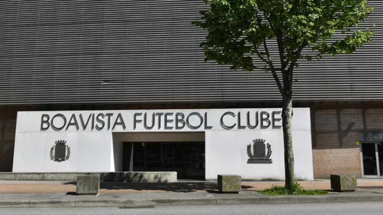 Boavista procura soluções para dívidas antigas e leilão de terrenos do Estádio do Bessa