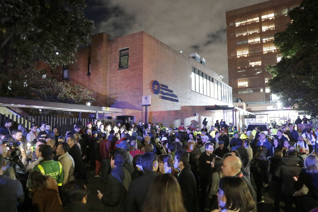 Ataque a Miguel Uribe em Bogotá: menor detido, investigação em curso