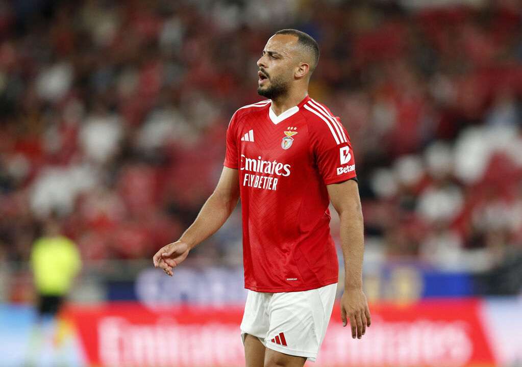 Arthur Cabral assina pelo Botafogo após acordo com o clube do Rio de Janeiro