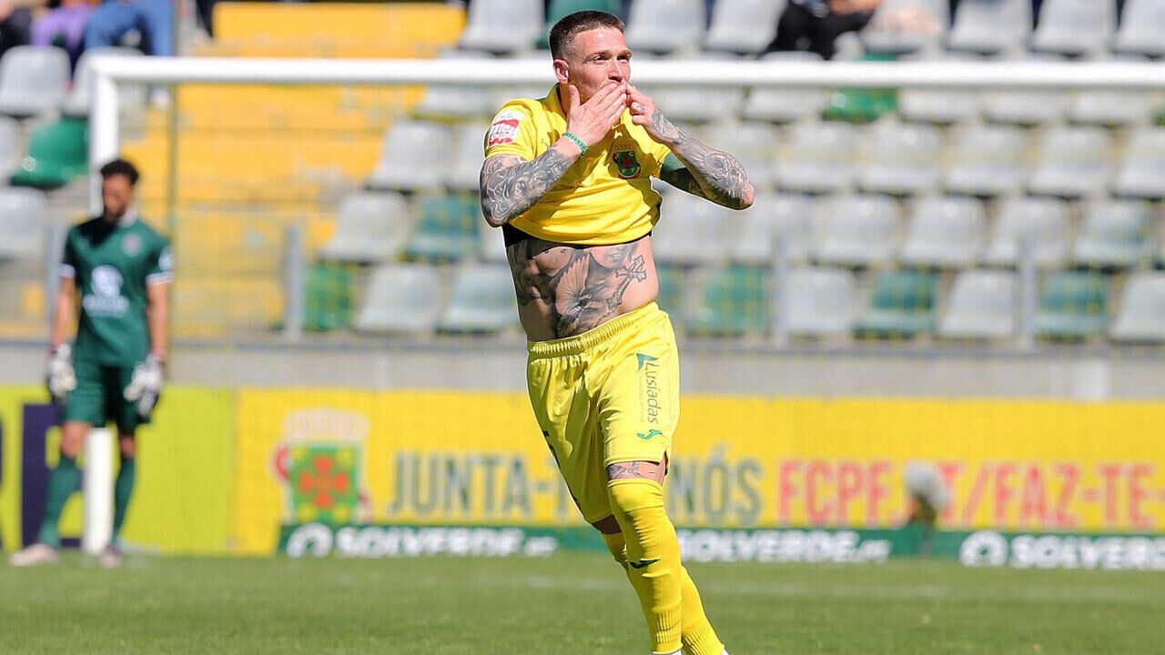 Antunes pondera o futuro no P. Ferreira e avalia o final da carreira