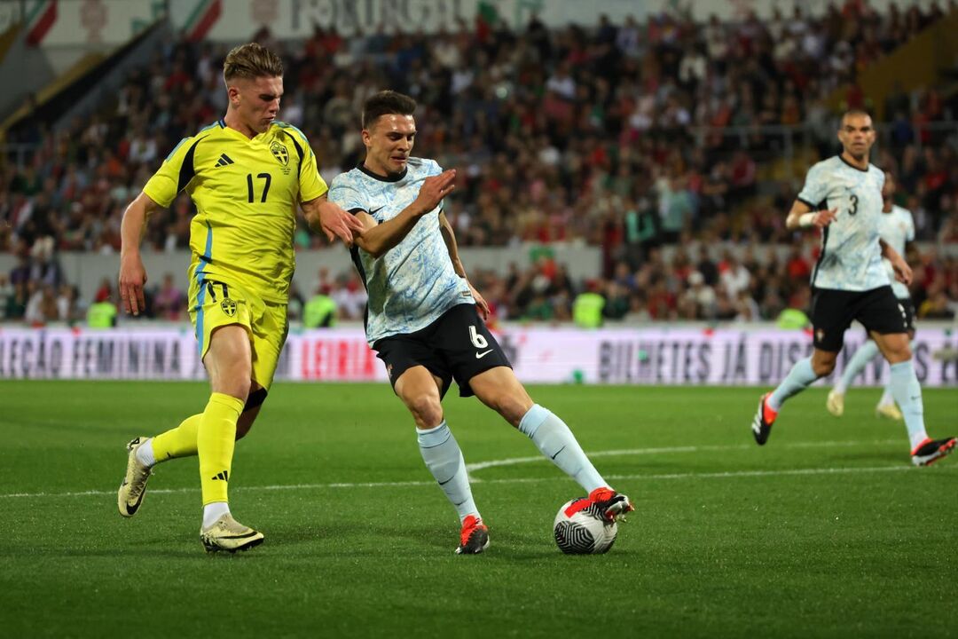 Gyökeres, jogador do Sporting, felicitado pelo clube por ter sido o melhor marcador da Liga das Nações