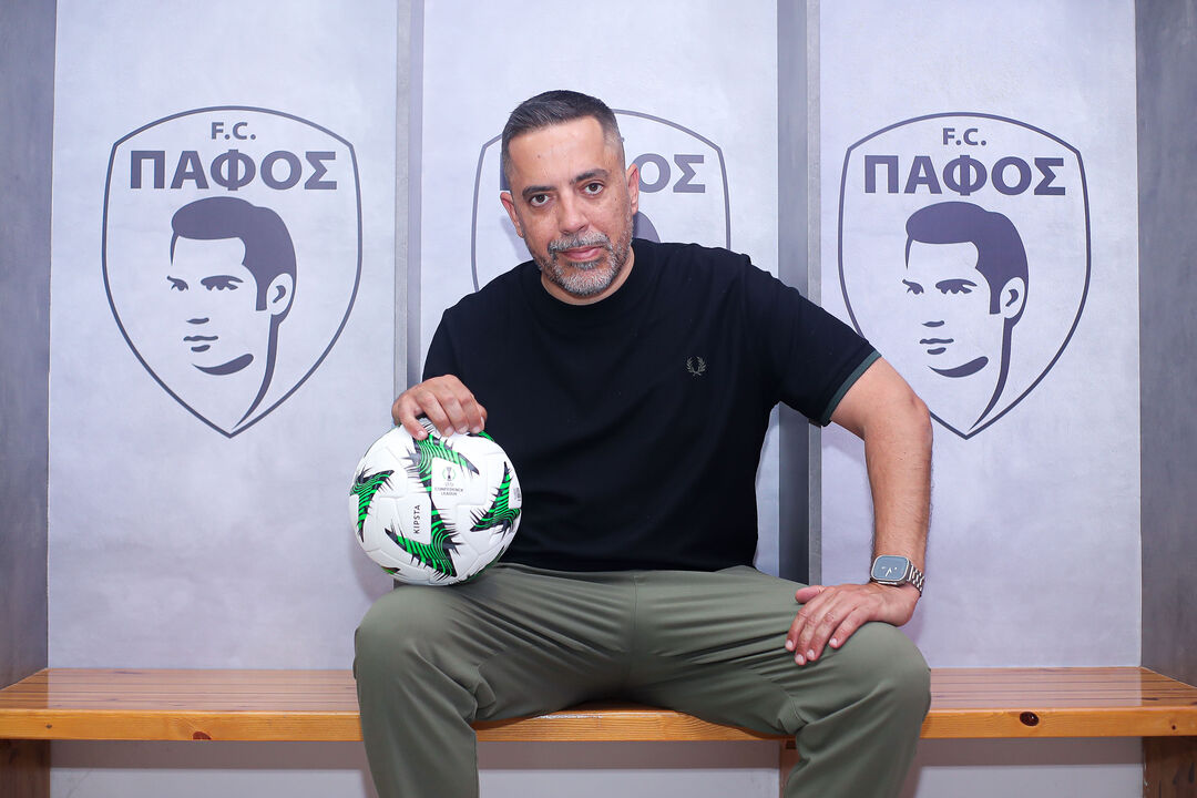 Rodolfo Vaz celebra vitória histórica do Pafos no futebol cipriota