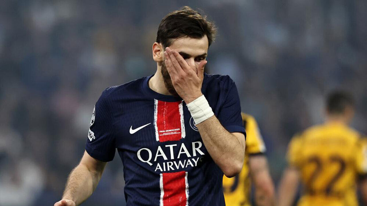 Casa de Kvaratskhelia assaltada durante férias do avançado do PSG na Riviera Francesa.
