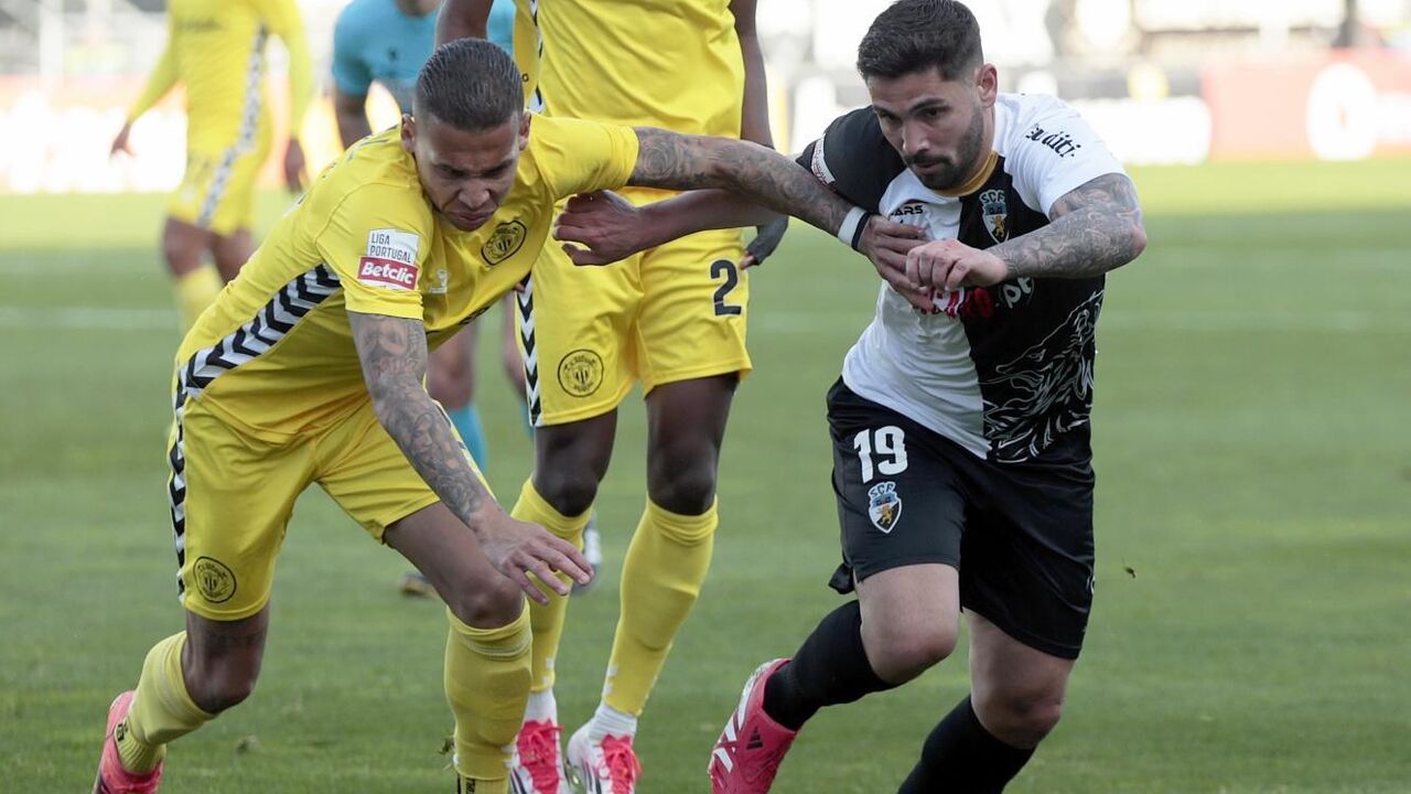 Gustavo Garcia reforça o V. Guimarães para a nova época