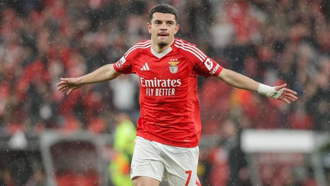 Amdouni deixa o Benfica e regressa ao Burnley após fim do contrato