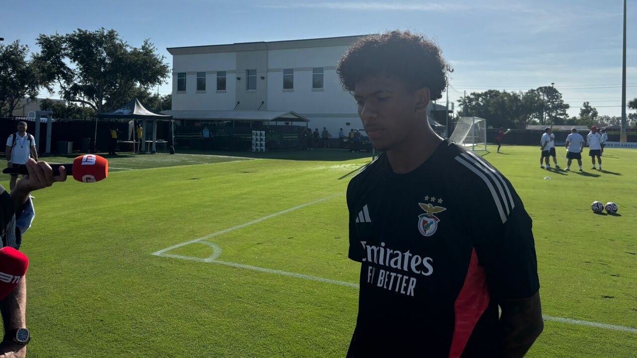 Joshua Wynder durante entrevista