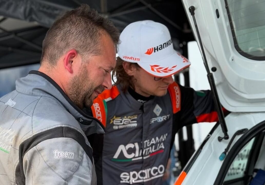 Matteo Doretto, piloto italiano, morre em acidente nos treinos para o Rali da Polónia, perto de Pasym