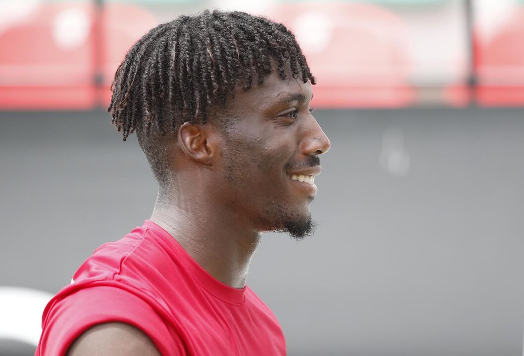 Ronaldo Tavares sai do Estrela da Amadora para o Athletic-MG