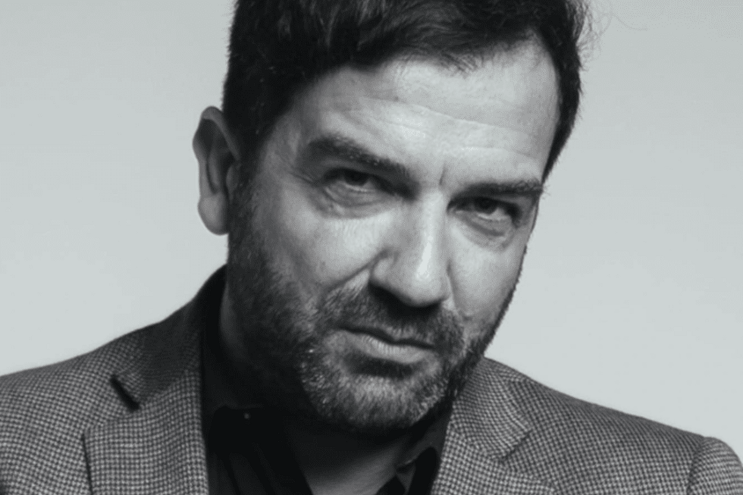 Adérito Lopes agredido perto do teatro A Barraca
