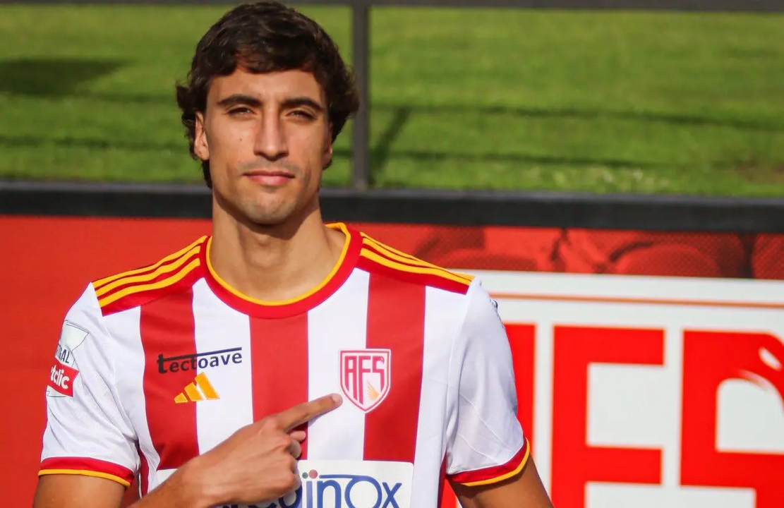 Tiago Galletto procura mais espaço no AVS SAD após adaptação ao futebol europeu