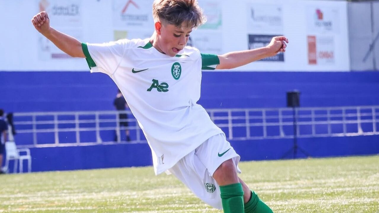 Ricky Quaresma, filho de Ricardo Quaresma, marca penálti nas camadas jovens do Sporting