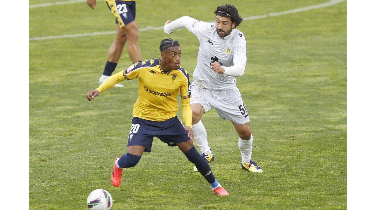 Wagner Pina pode transferir-se do Estoril para o Auxerre