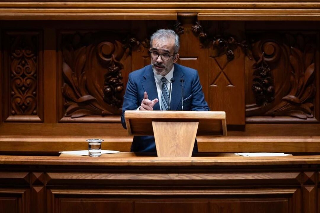 Paulo Rangel anuncia encerramento temporário da embaixada portuguesa em Teerão