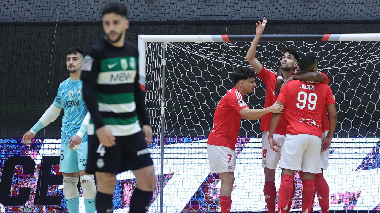 Benfica e Sporting defrontam-se na final da Liga Placard