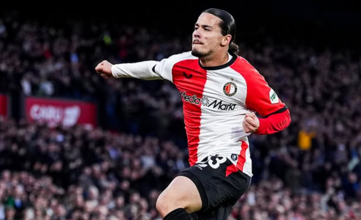 Feyenoord: Hadj-Moussa, possível substituto de Di María, negociado pelo Benfica