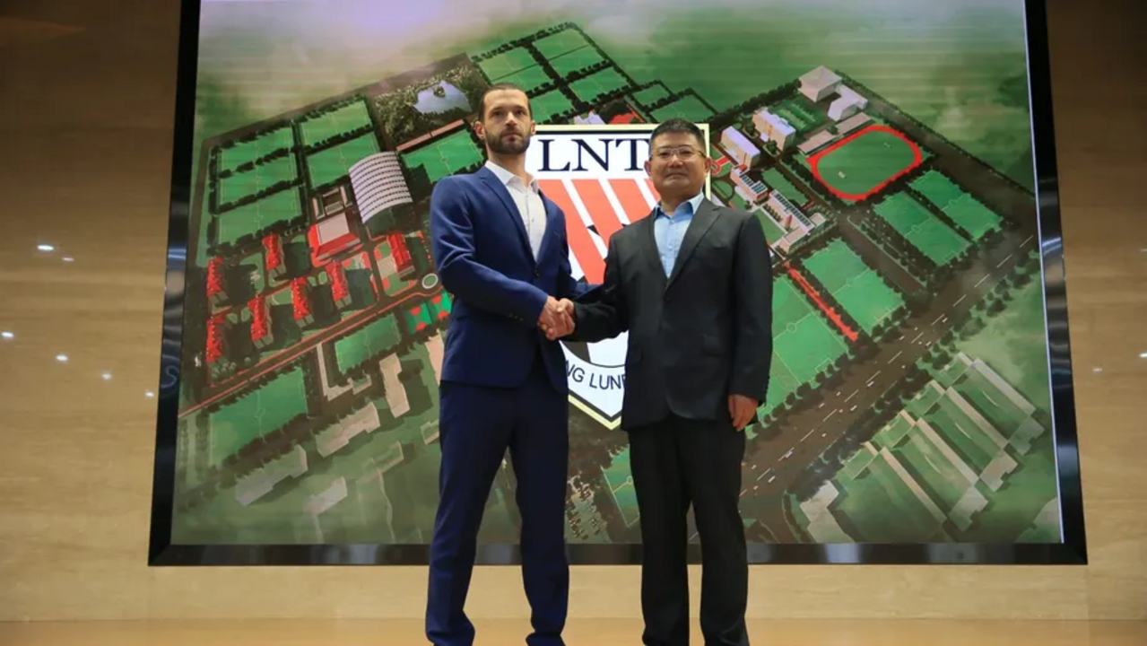 Simão Freitas é o novo treinador do Sp. Braga B, após passagem na China