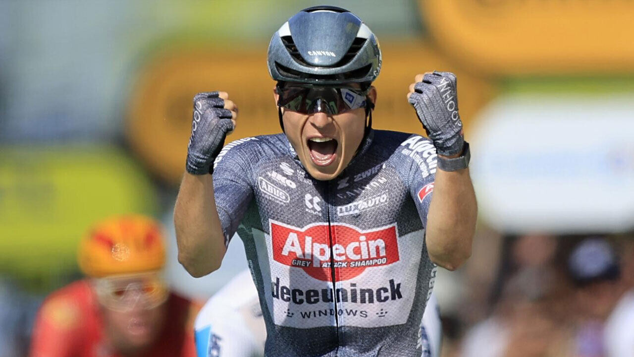 Jasper Philipsen vence etapa na Volta à Bélgica, Molano lidera em Putte