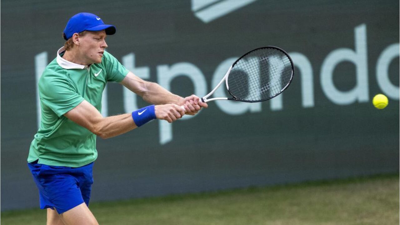 Jannik Sinner perde com Alexander Bublik no torneio de Halle, Alemanha