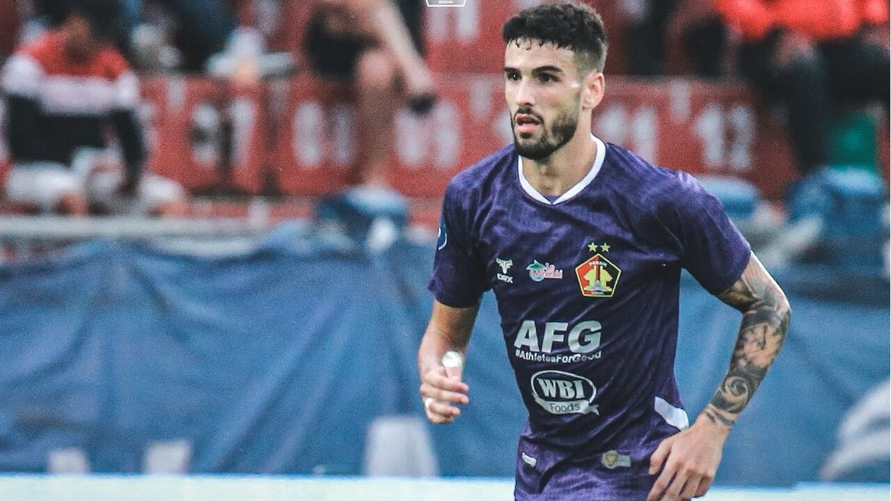 Kiko renova contrato com o Persik Kediri, da Indonésia, por mais três épocas