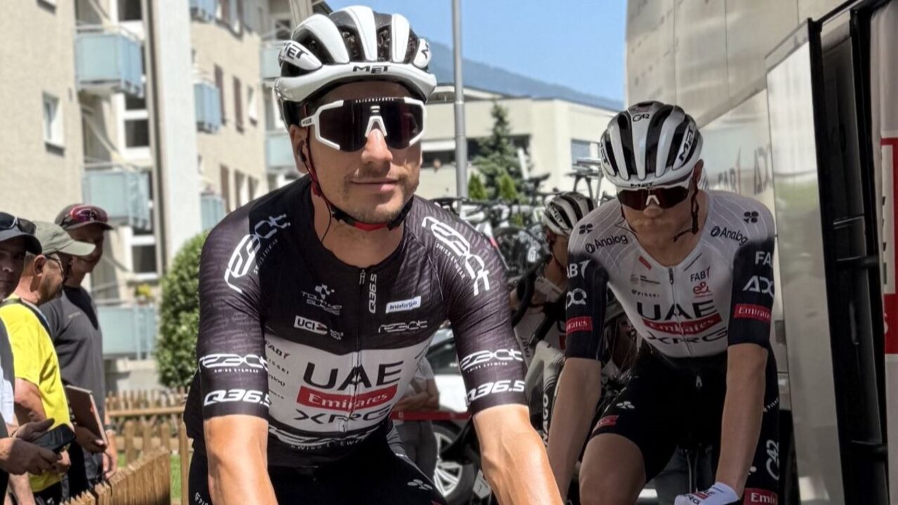 João Almeida mantém posição na Volta à Suíça, antes das etapas finais