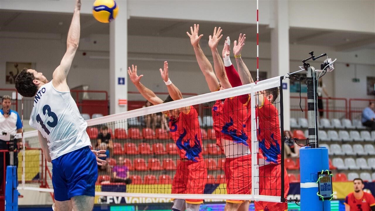 Portugal perde com a Roménia na Golden League de voleibol, em Kutná Hora, República Checa