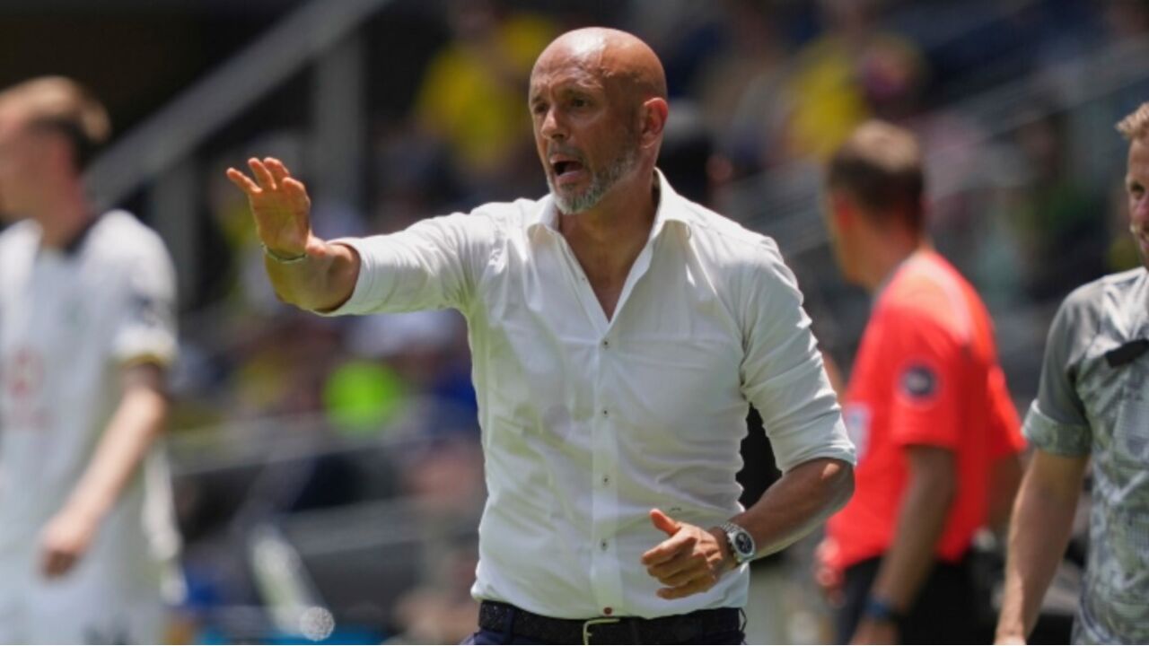 Miguel Cardoso orgulhoso apesar da derrota do Mamelodi Sundowns frente ao Dortmund