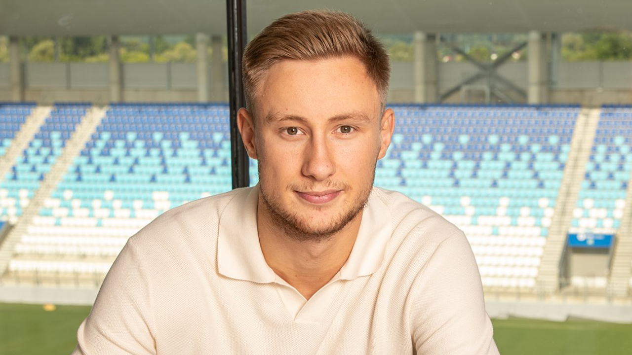 Luka Jelenic, central croata do Osijek, na mira do V. Guimarães e do Rangers