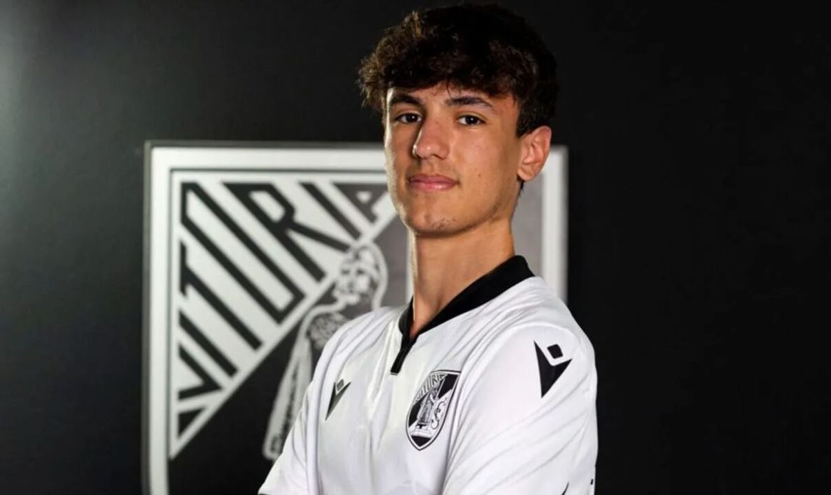 Hugo Ferreira pode reforçar o ataque do P. Ferreira, após passagem pelo V. Guimarães B