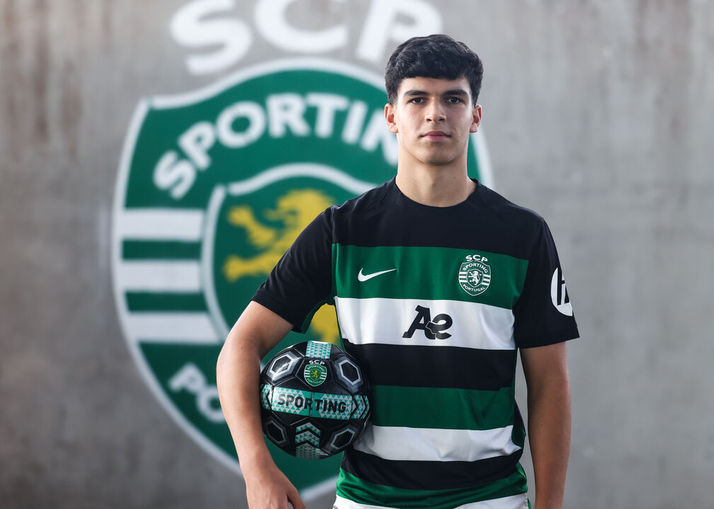 Manuel Costa, internacional sub-16, reforça a formação do Sporting