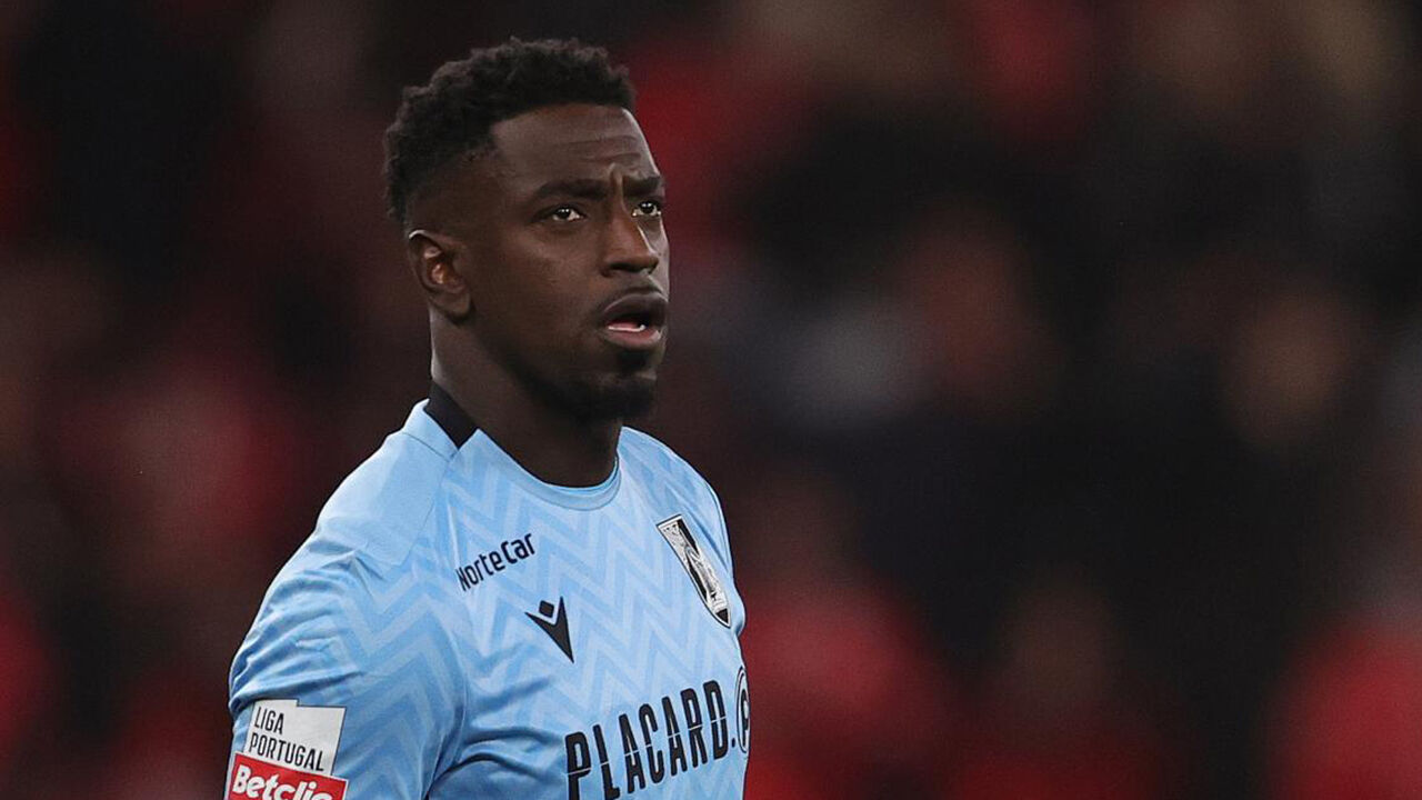 Bruno Varela: transferência para o Samsunspor em espera devido a vagas de estrangeiros