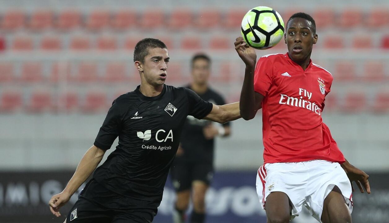 Iuri Tavares, em 2018, ainda em ação pelo Benfica