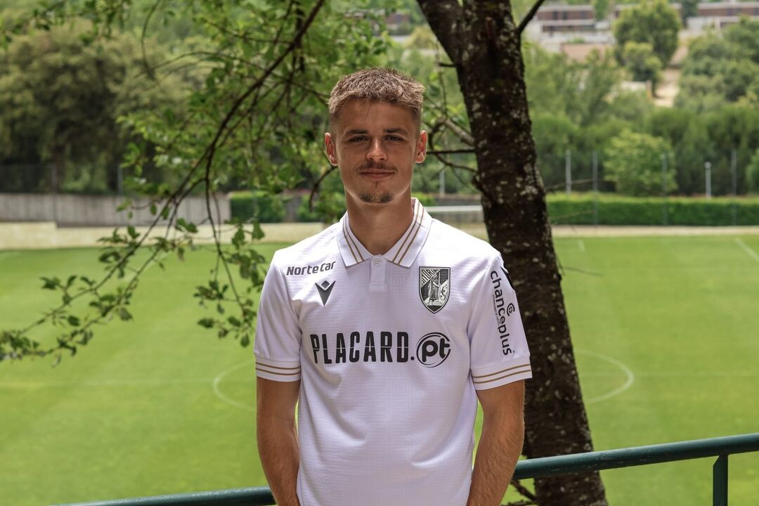 Ruca renova com o V. Guimarães até 2028