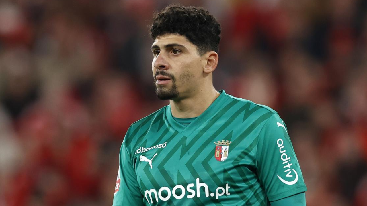 Matheus, guarda-redes do SC Braga, acompanha movimentações no mercado