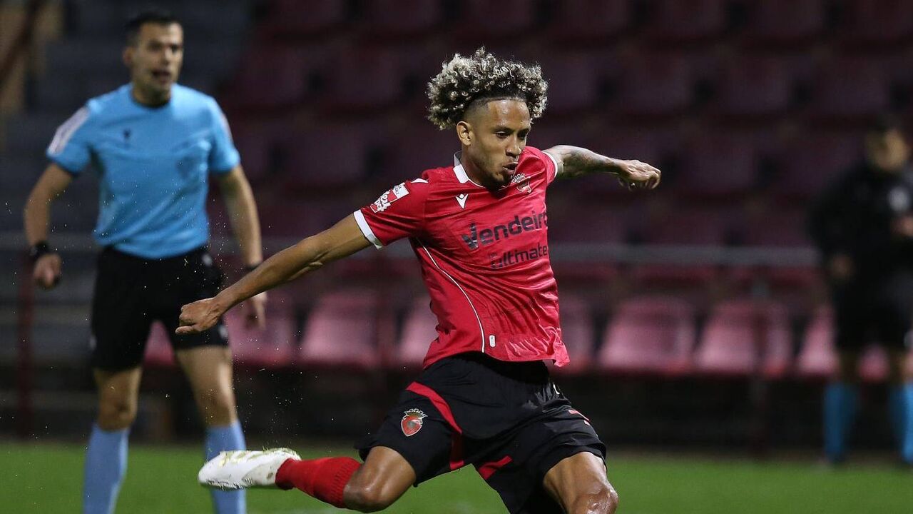 Robinho ao serviço do Penafiel