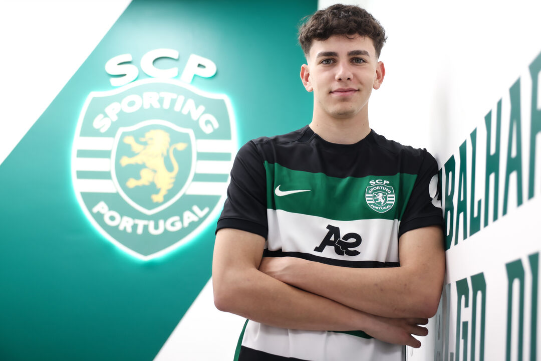 Duarte Correia assina contrato profissional com o Sporting CP