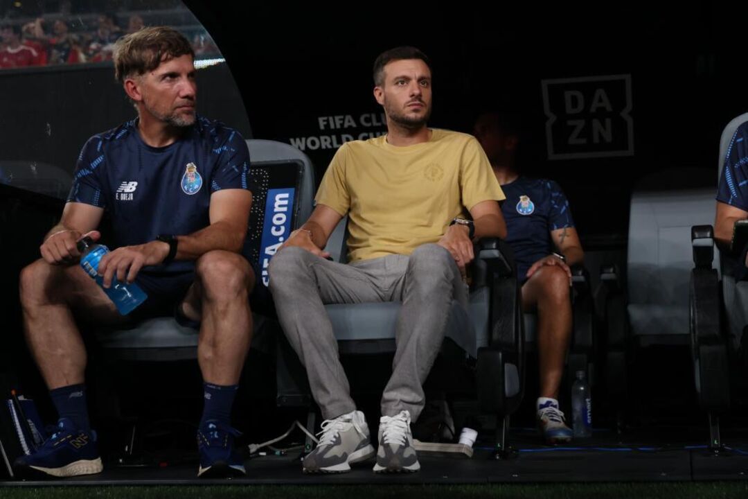 Tiago Silva critica Anselmi após Mundial de Clubes do FC Porto