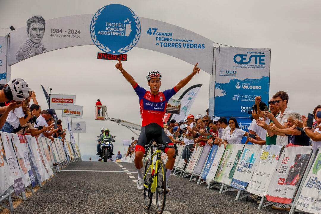 Ciclista vence o 47.º Grande Prémio Internacional de Torres Vedras