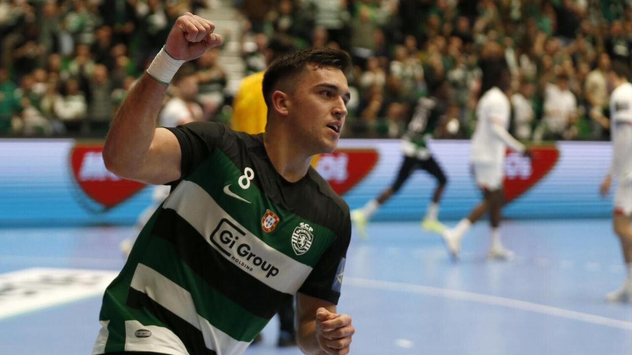 Jogador do Sporting CP comemora em jogo