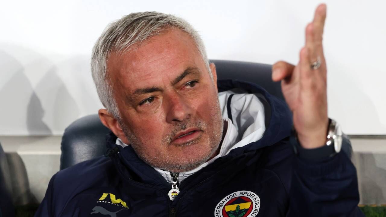 Mourinho pondera transferência de Sancho para o Fenerbahçe