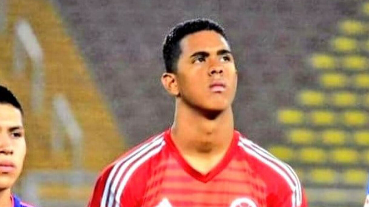 Guarda-redes colombiano Juan Castillo reforça o V. Guimarães