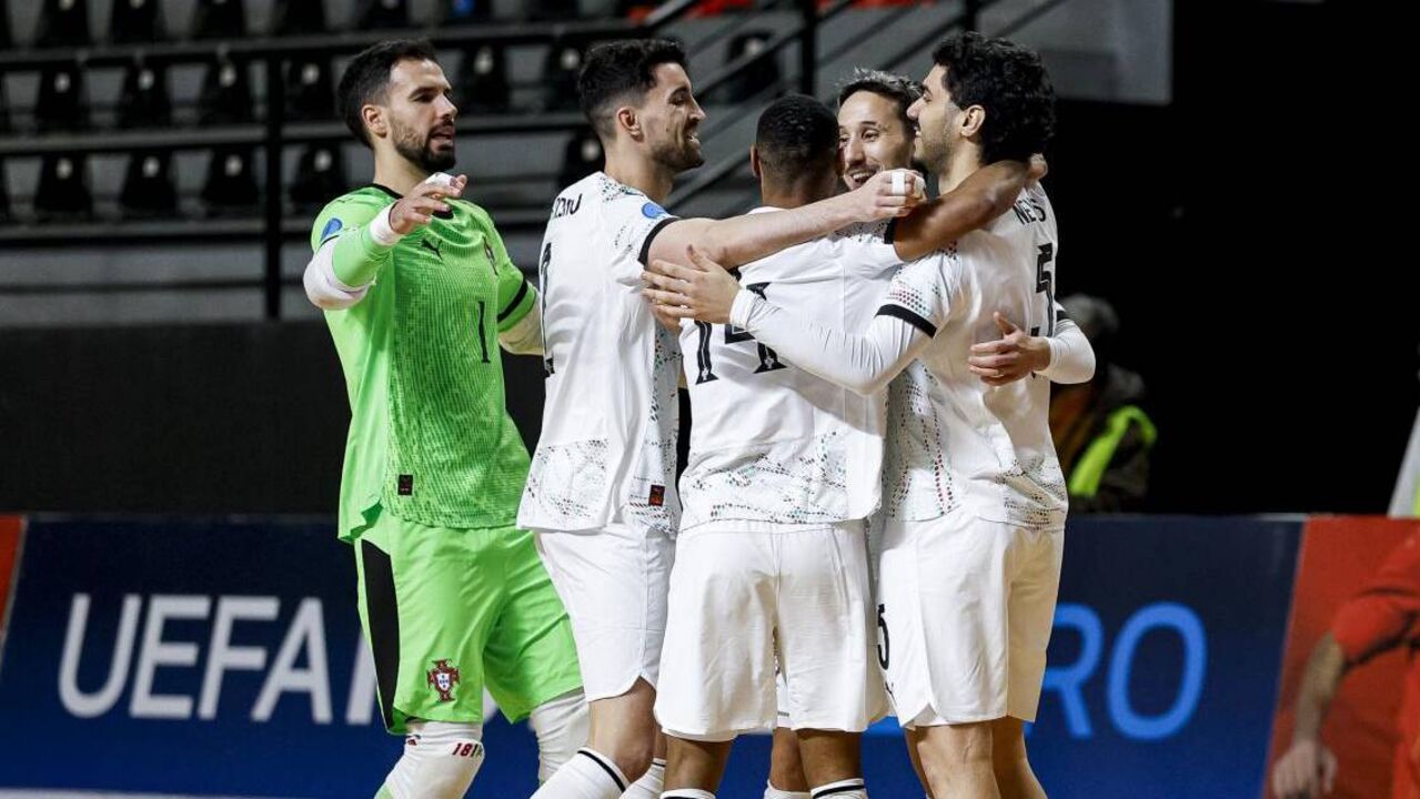 Eslovénia junta-se a Letónia e Lituânia para acolher o Europeu de futsal 2026, com Portugal