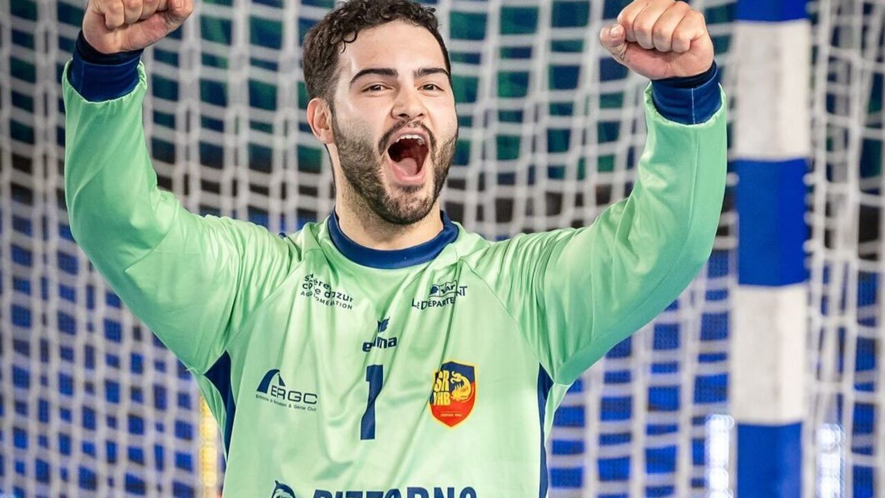 Rangel da Rosa reforça o Benfica após despedida do Saint-Raphael.
