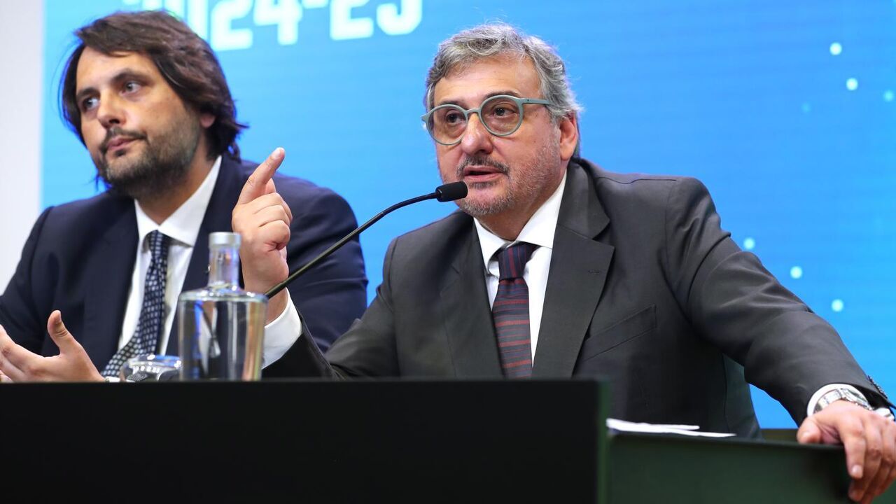 Dirigentes da FPF reagem à alteração de estatutos com "indignação".
