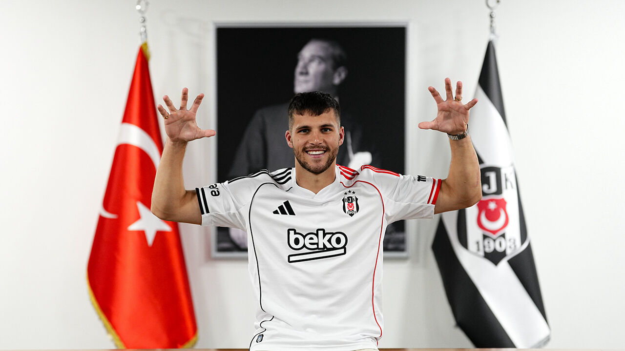 David Jurasek reforça o Besiktas por empréstimo do Benfica