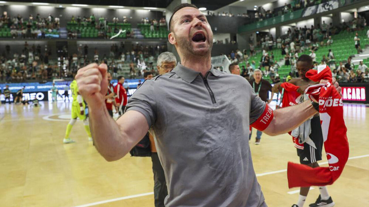 Cassiano Klein festeja vitória em campo